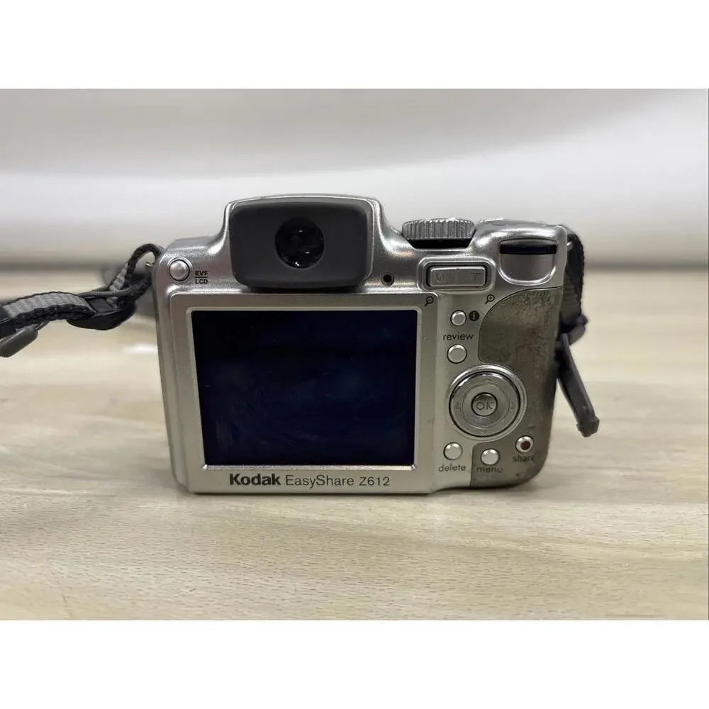 Kodak Easyshare Z612 6.1MP Digital Camera Parts Only